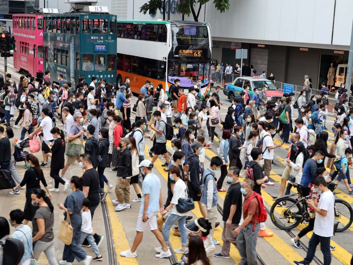  施政報告2020-長期輪候公屋家庭有現金津貼-2024年推260個首置單位