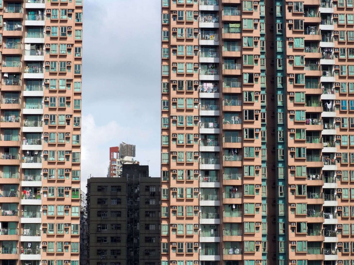 理財個案｜45歲想售內地物業部署退休、香港再換自住樓能否先買後賣？｜財智三人幫
