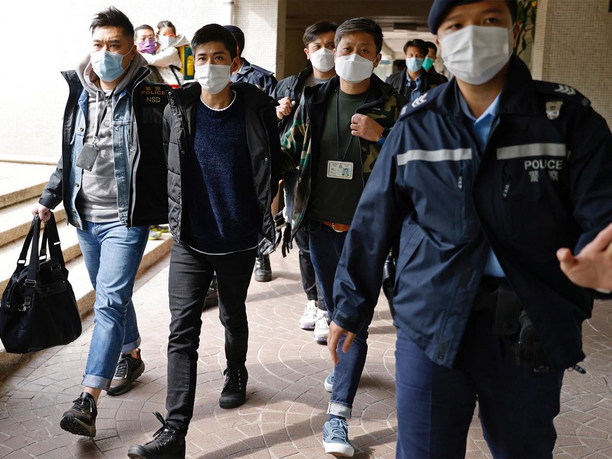 警拘53名參與初選民主派 涉顛覆國家政權 要求4間傳媒交出資料 李桂華：不會調查投票市民