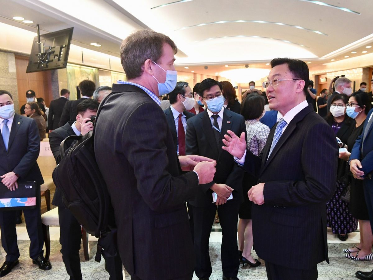 外交部駐港公署：打中國疫苗 簽證申請毋須交檢測證明＋14天健康申報表