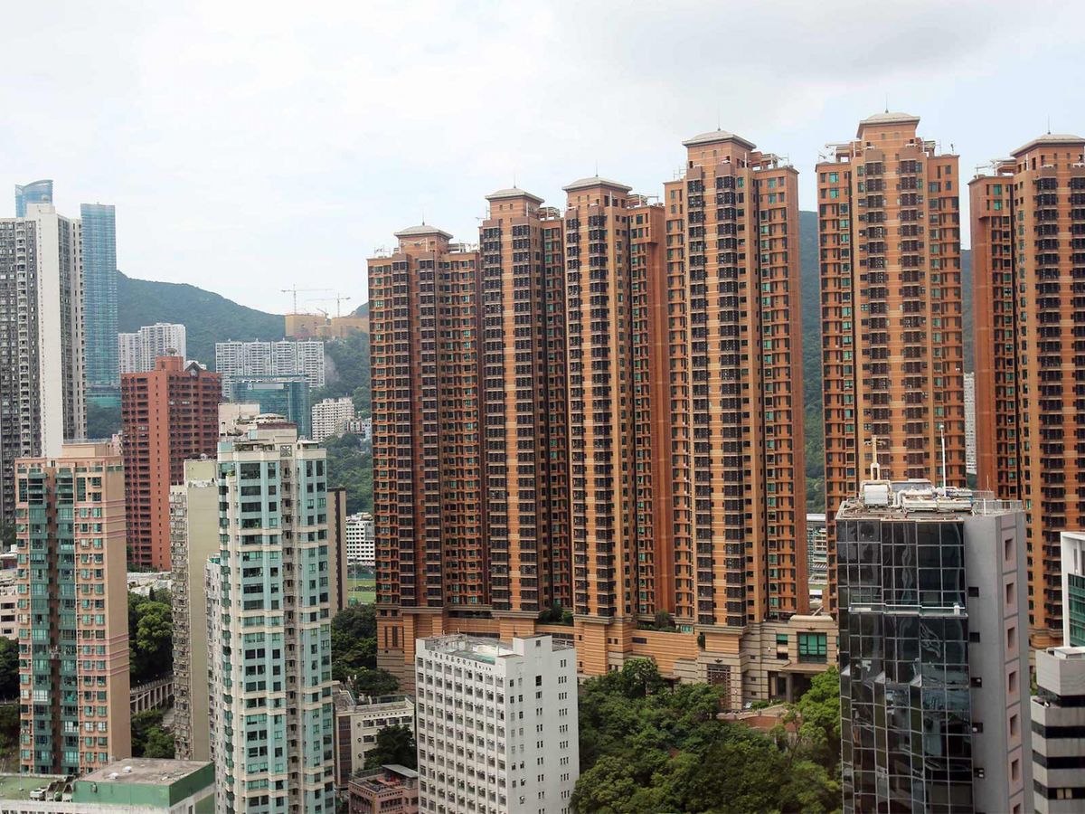香港樓市一改以往提早收爐！疫情下新盤「樓照賣」二手樓現報復式彈升｜樓市布陣