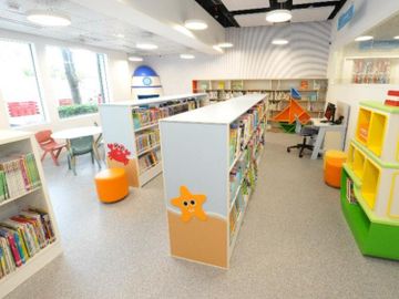 親子閱讀｜沙頭角公共圖書館5.28遷新址！新館兒童圖書館大窗吸天然光
