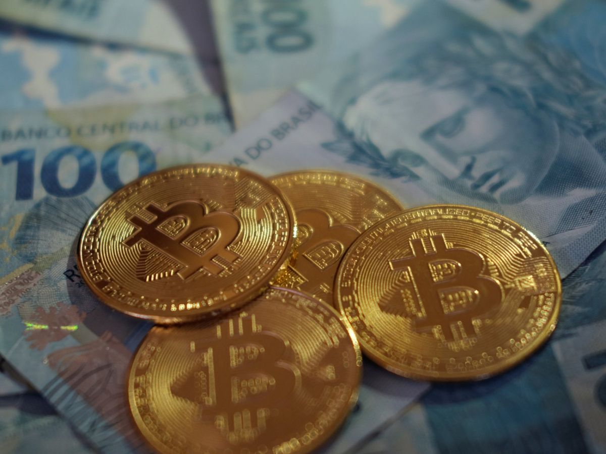 專家料比特幣或回落至24000美元｜高盛：比特幣非避險資產