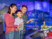 研究發現：家中排第幾影響理財觀｜大哥家姐賺最多錢｜但儲錢最勁係...