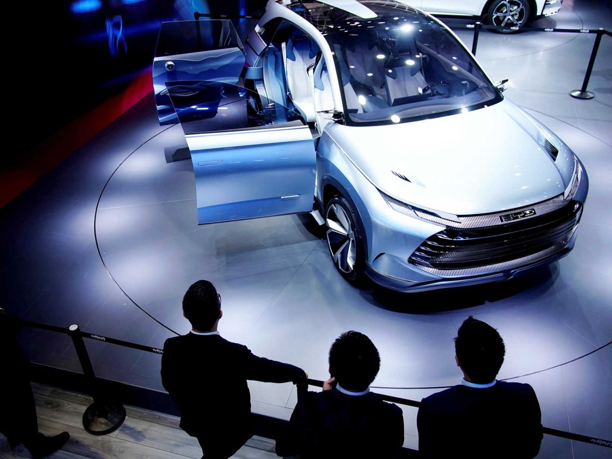 比亞迪與小米洽談造車合作-1211先升回後-趁調整入市新目標價262元攻略-藍籌股2021-鄧聲興  