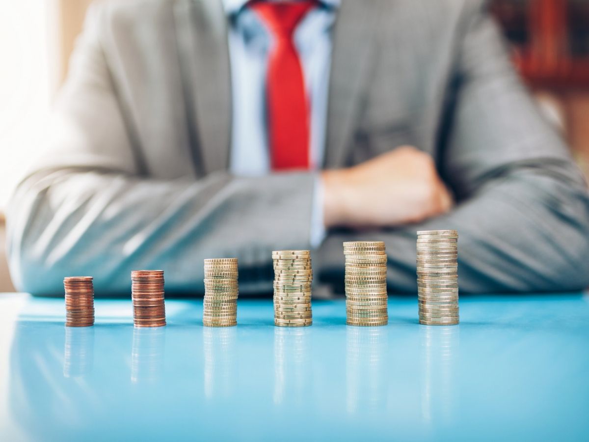 理財個案｜51歲夫月入4萬、工作不穩料收入將大減！想用資產賺現金流｜龔成教室