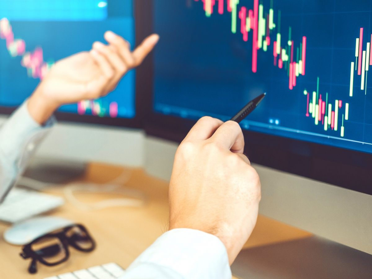 新股IPO｜和黃醫藥上市抽唔抽？一手22,727元入場、李嘉誠效應例升？專家料股價走勢會