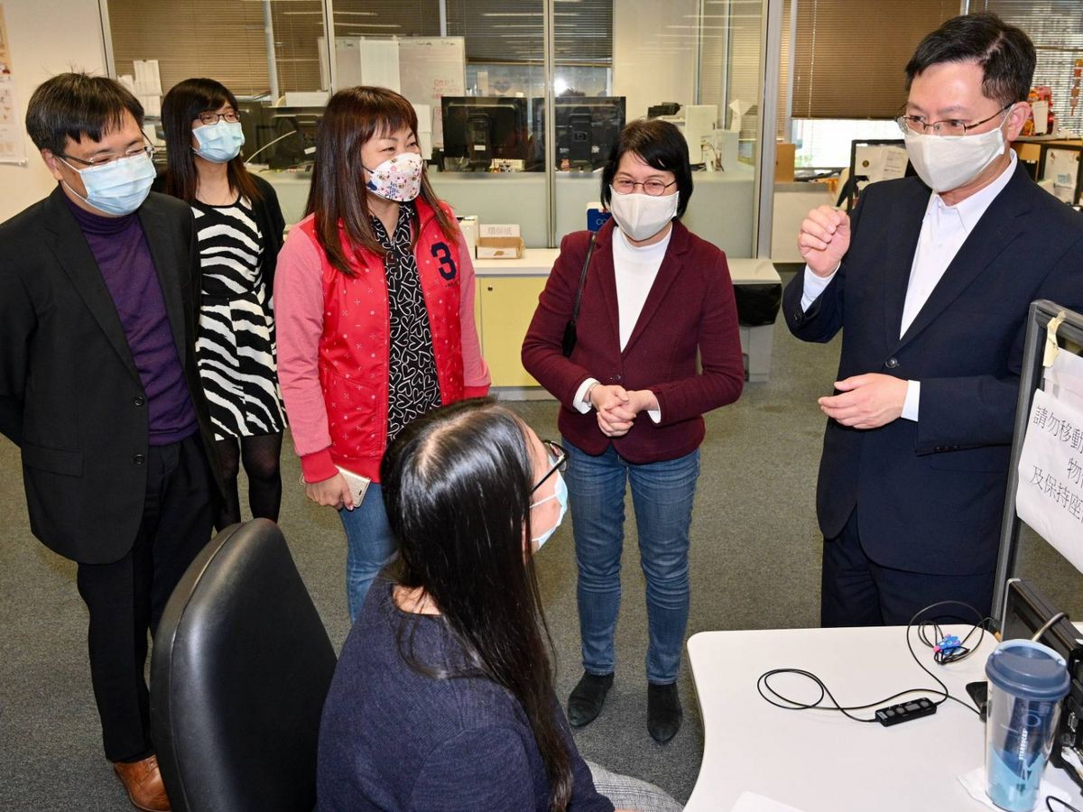 政府職位空缺2021-效率促進辦公室1823請人-助理經理培訓月薪30930元至41970元-香港中學文憑考試DES五科包括中國語文科和英國語文科考獲第2級可申請