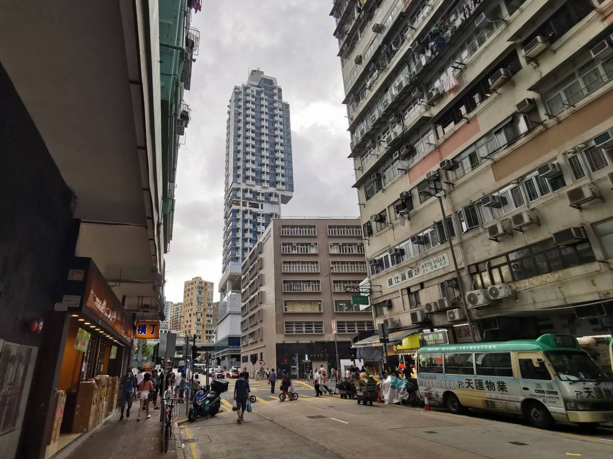 香港樓價走勢2021-香港樓市3個現像-按揭還款期平均逾27年-負利率下樓價走勢最新預測-置業前必知-香港財經時報-HKBT 