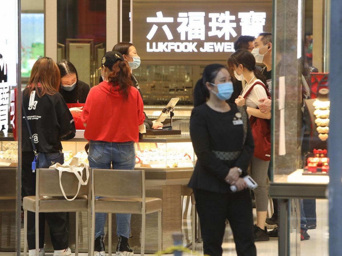 理財個案｜買港股心大心細：六福 vs 銀娛！哪隻值搏率較理想？｜龔成教室