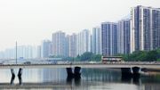 長期量化貨幣令香港人享受低息紅利！香港樓市未來升跌關鍵在...｜平民財技