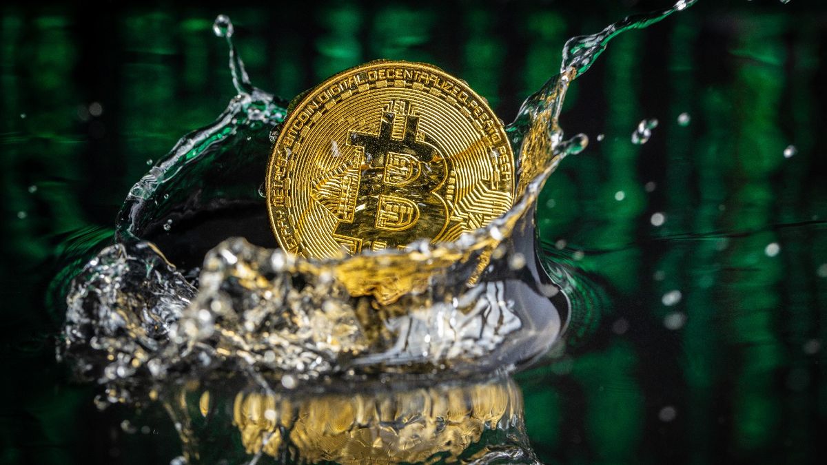 比特幣暴跌逾一成｜薩爾瓦多：Bitcoin越跌越買｜有一隻加密貨幣逆市上升