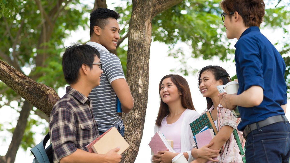 理財個案｜18歲大學生邊讀書邊兼職！持少量股票及5萬現金想25歲有100萬｜龔成教室