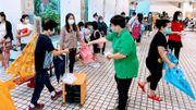 老師遞紙巾、用風筒為學生吹乾濕髮！林德育校長：風雨中的美麗景色｜德育專區