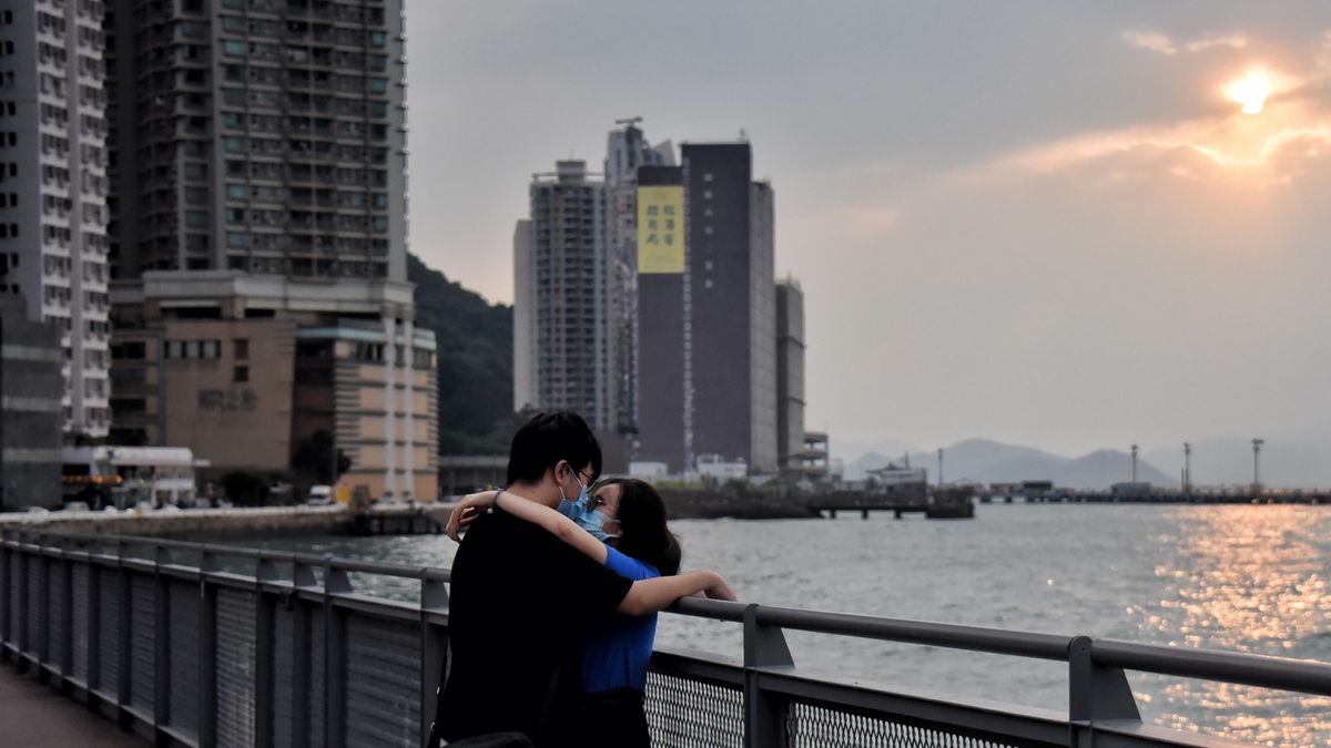 香港樓市2022-西環-999年地契樓-新盤帶旺區內二手-西營盤站-香港大學站-堅尼地城站-翰林峰-南里壹號-寶翠園-泓都