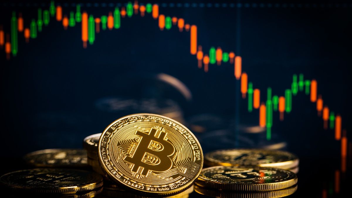 Bitcoin單日跌兩成！薩爾瓦多撈貨買150枚比特幣！專家：幣價或要跌一半