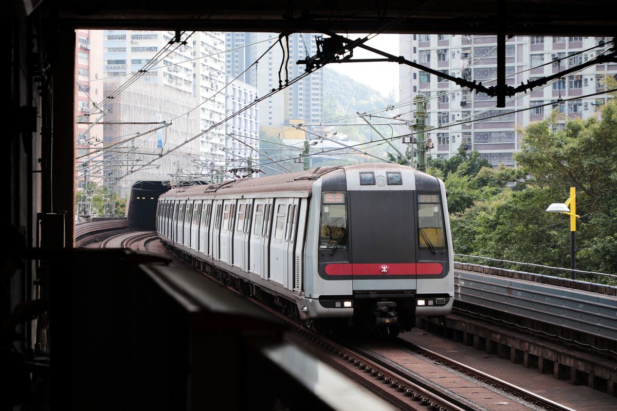 收息股2022｜港鐵增持八達通＋沙中線過海段年內通車｜年年派息收息股挑選攻略