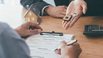 曾欠債破產靠洗底改善信貸紀錄, 申請按揭買樓, 香港財經時報