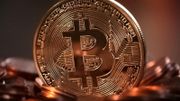 【比特幣價格】33位加密貨幣專家預測｜Bitcoin今年見93,717美元｜50%料加息無阻幣價升勢