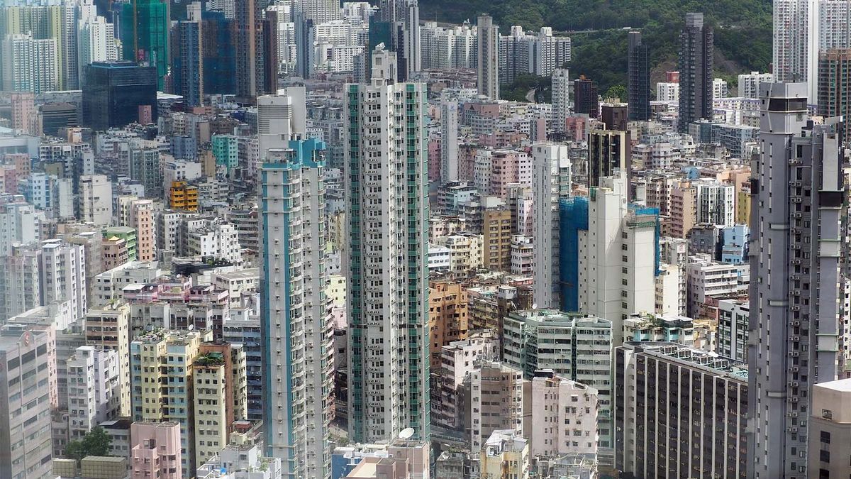 通關短期無望 惟見內地客偷步買樓 待北水重臨豪宅望跑贏｜樓市布陣