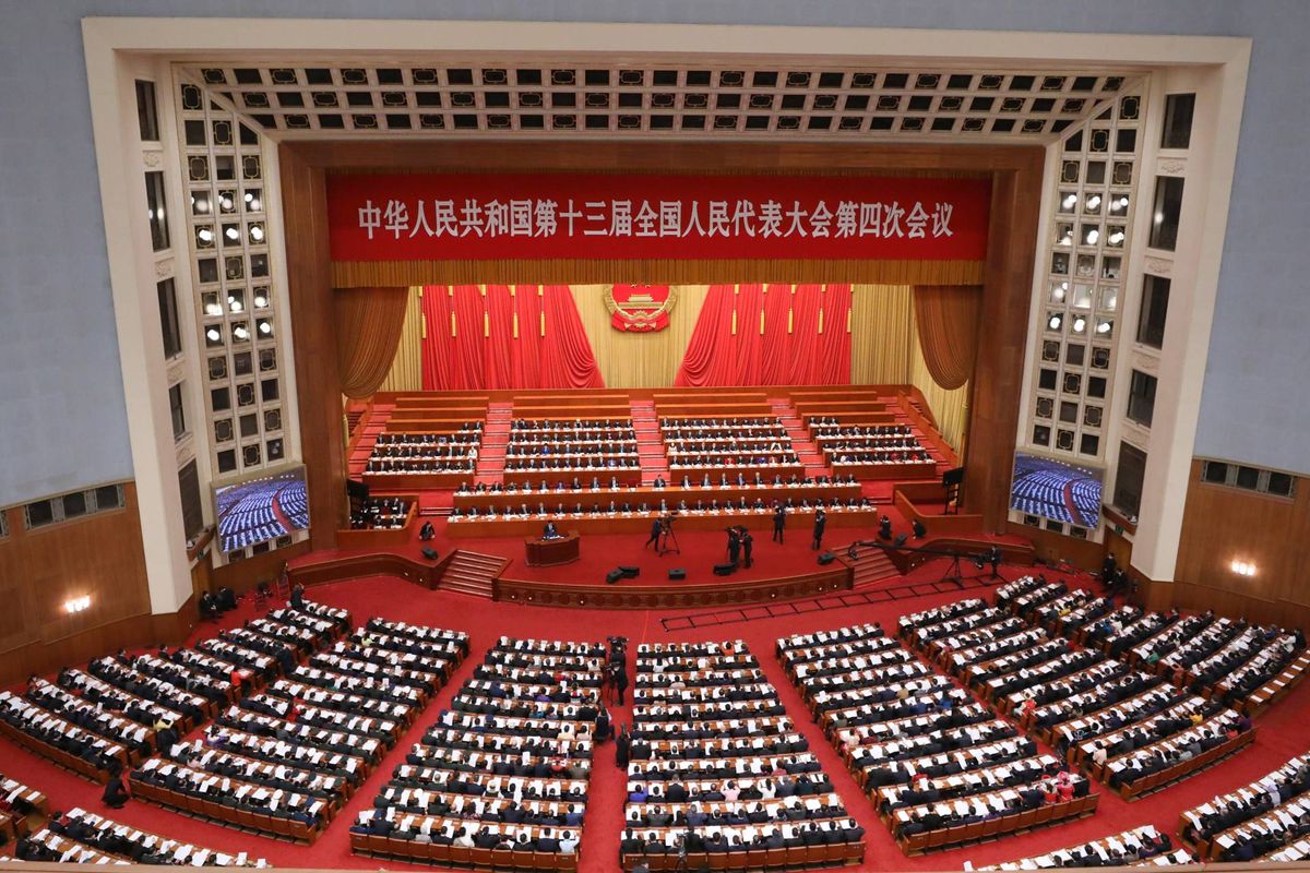 投資展望2022｜兩會聚焦財政＋貨幣政策｜法國外貿銀行：關注4類行業：基礎設施、消費...