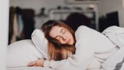 研究：睡眠能觸發深層記憶、鞏固新技能！43%人因工作壓力失眠！2個解決方法
