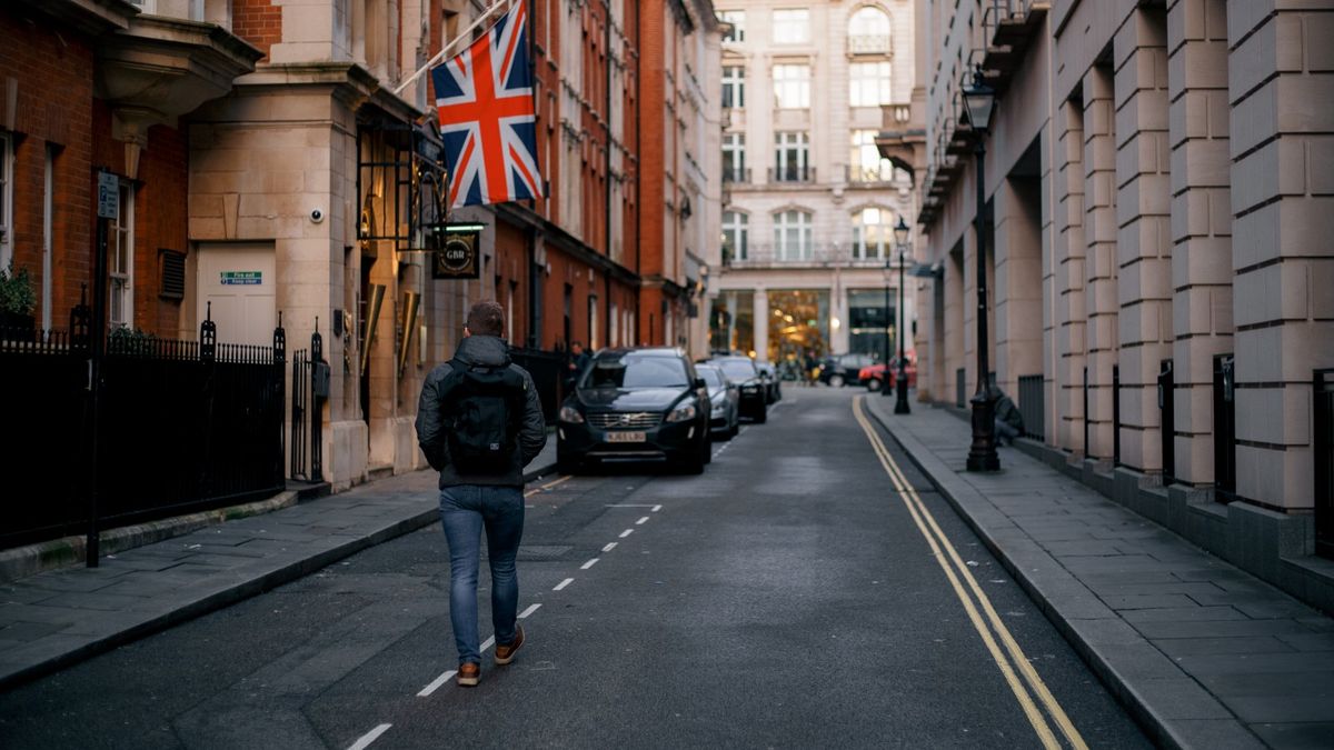 英國通脹｜54%因能源費減少用暖氣！超市逢周二推長者9折優惠