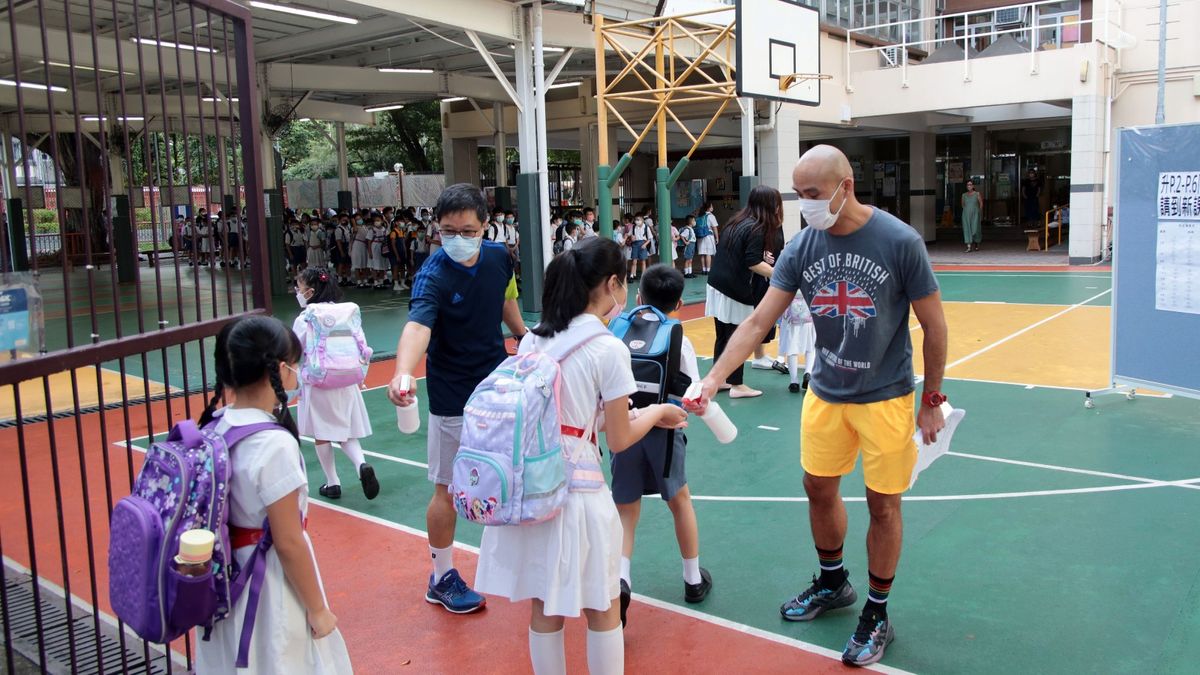 教師薪酬表2022｜小學校長頂薪增至124,835元！副校升校長要5年？小學老師入職資格＋晉升階梯