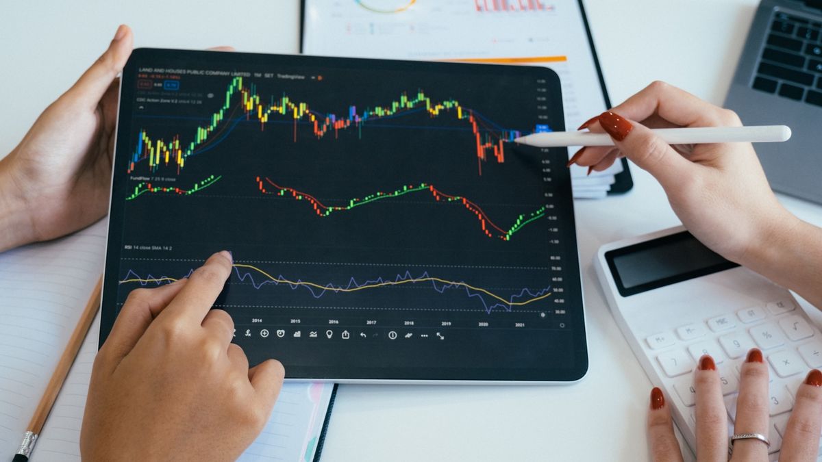 理財個案｜讀者用13萬大手買入中移動後股價不斷跌！應等派息、止蝕定溝貨｜龔成教室
