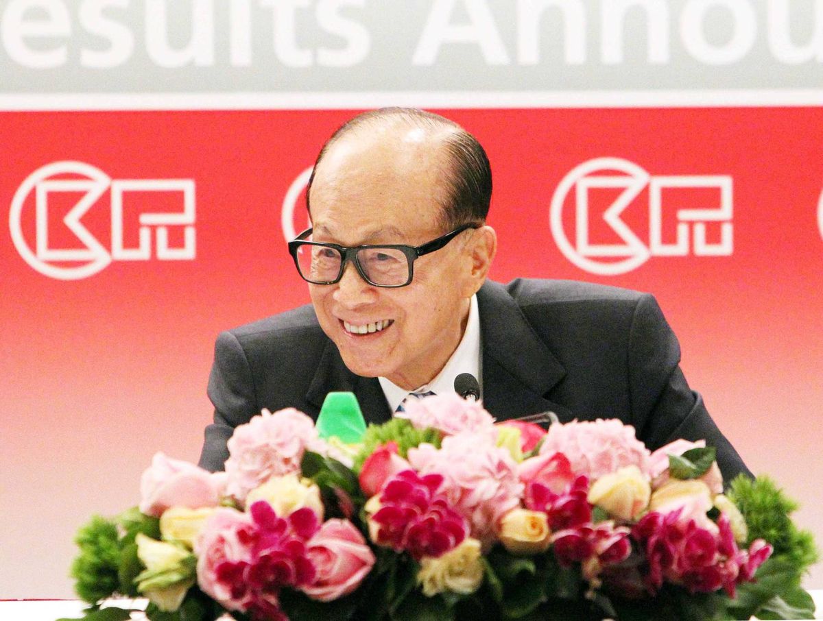 福布斯富豪榜2022｜李嘉誠蟬聯香港首富｜身家360億美元逆市增1.7%｜原來同長實股價有關
