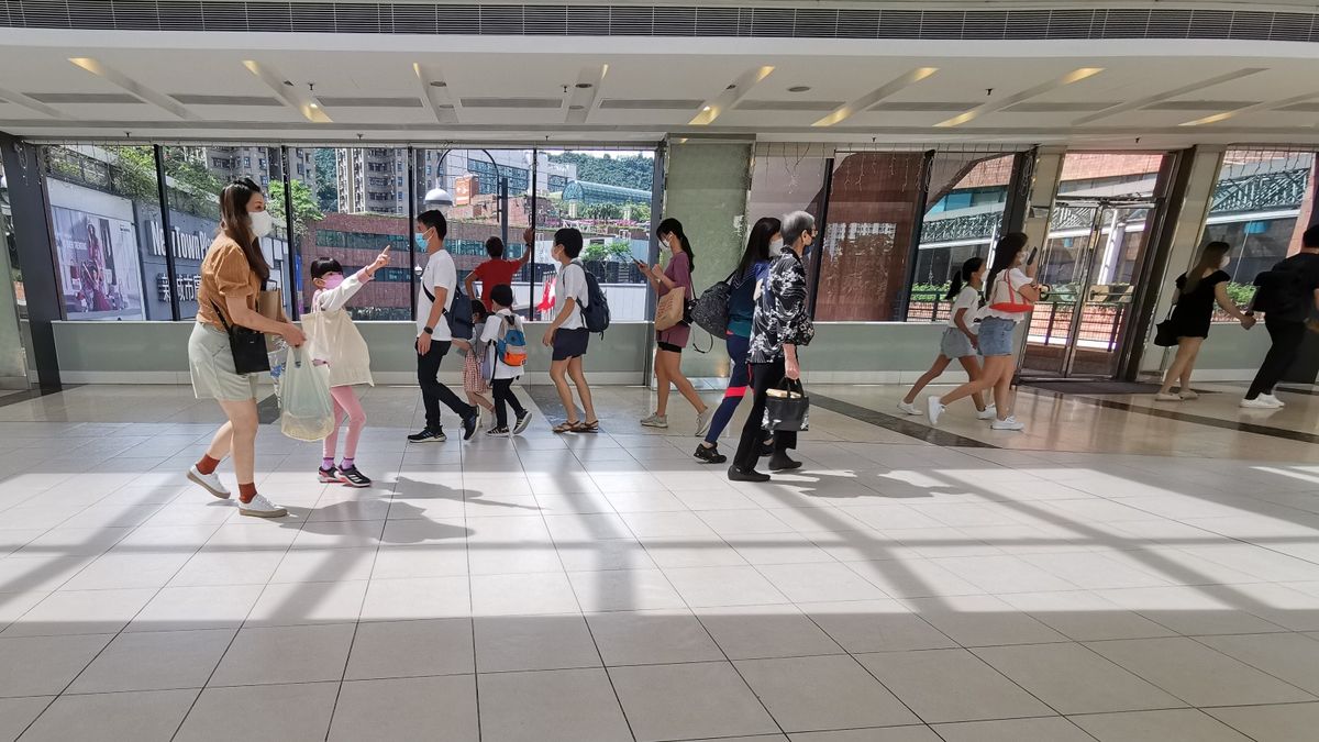 香港回歸25週年｜打工仔收入中位數增100%、仍跑輸樓價23個百分點｜港人上車可能要等到2045年