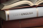 TOEFL懶人包｜TOEFL是極具認受性的英語能力考試，合格成績對海外升學或工作假期等皆有幫助。內文附TOEFL考試模式詳情及與IELTS考試成績對照表。