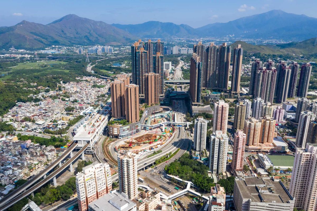 香港樓市2022｜屯門新盤NOVO LAND入場價由約329萬元起，平絕今年新盤，定價較同區樓盤平一至兩成，中原地產陳永傑指，新盤有機會一個平過一個。