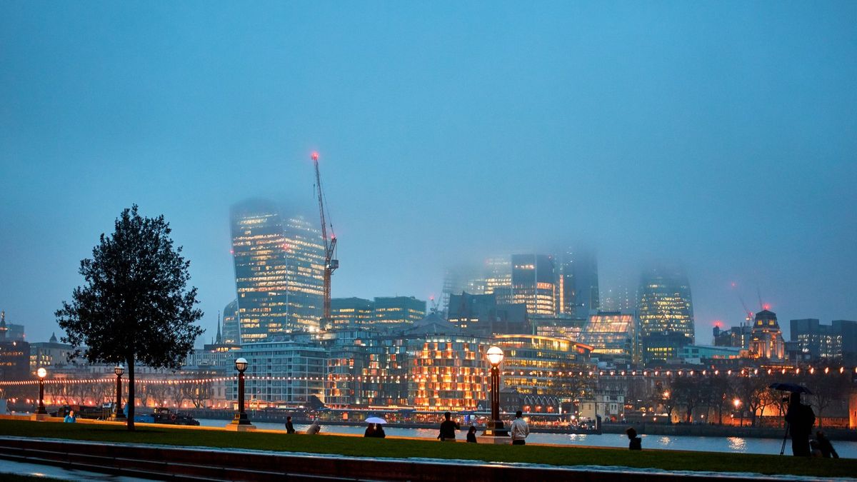 英國樓市2022｜英鎊匯率跌勢未停！同一單位較去年同期平14.6%！85折買樓必睇｜環球琪談
