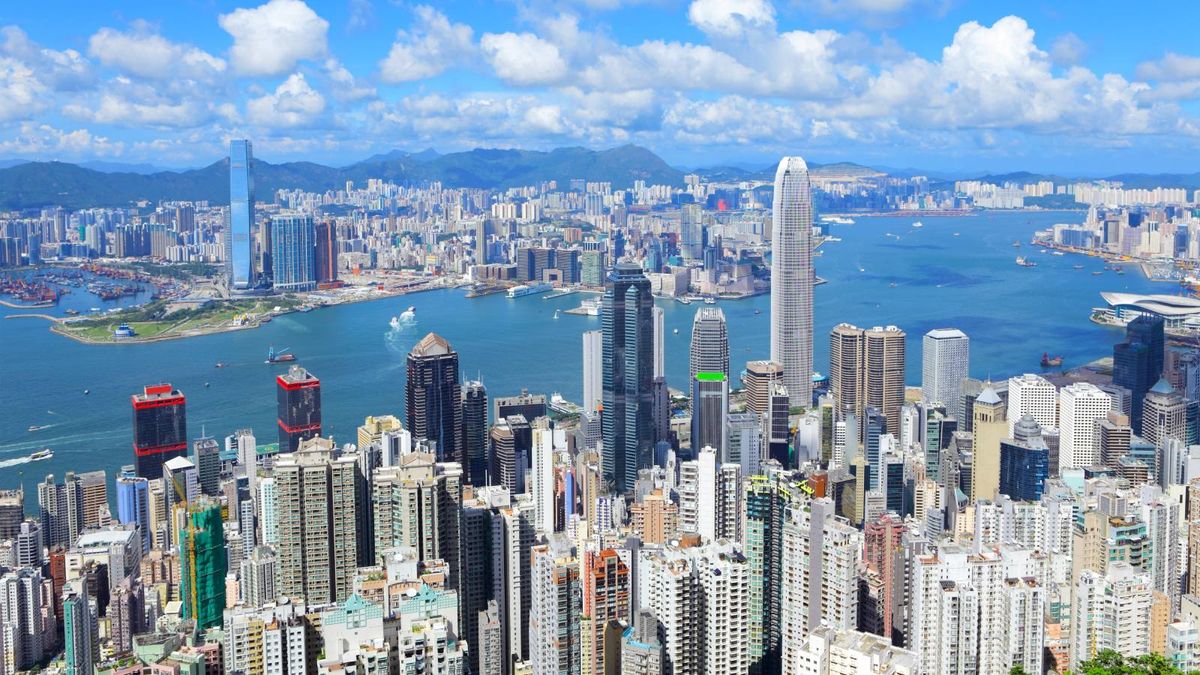 樓市慘淡！同業公佈上半年勁蝕2.32億！地產代理都應轉型WFH｜平民財技