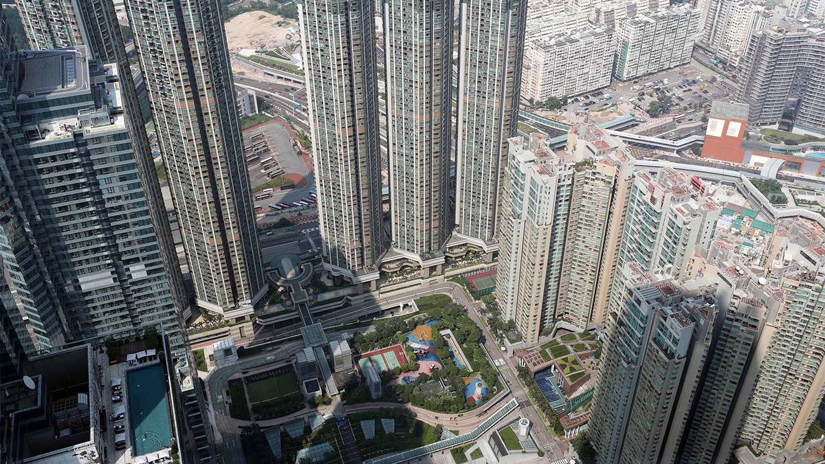 香港樓市2022｜美聯：近75%受訪者看淡樓價 料首季樓價跌3% 放寬按揭及房策將吸引內地人來港買樓