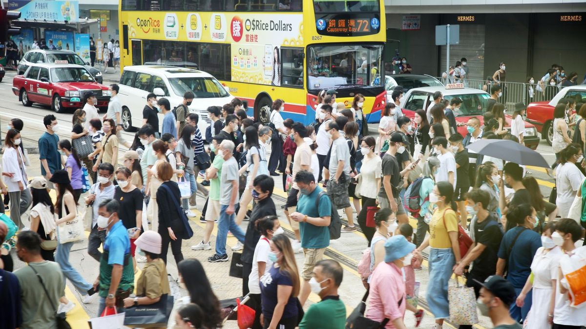 港股分析｜恒指熊市反彈千點！撈貨揀強勢股！3個版塊7隻實力股去馬