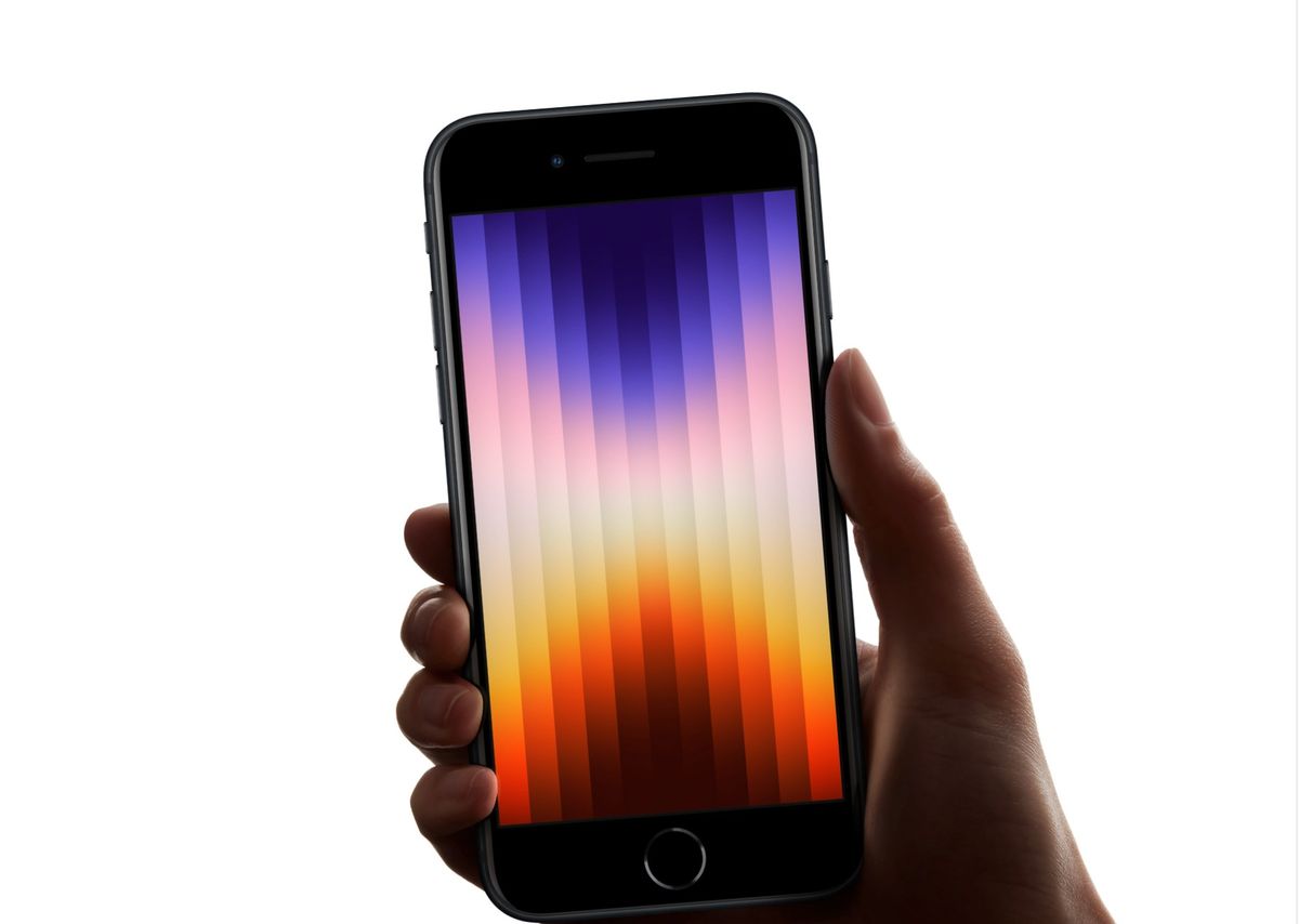 Apple發布會2022｜新iPhone SE升級晶片支援5G｜價錢平13逾2,000元｜5款新產品精讀懶人包