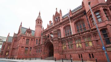 理財個案, 40歲一家三口想明年移民英國, 創被動收入方法, 香港財經時報