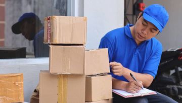 ESG, 網購, 商品, 過度包裝, 問題需正視, 香港, 平均每件商品使用2.32件, 包裝, 李論實踐, HKBT, 香港財經時報