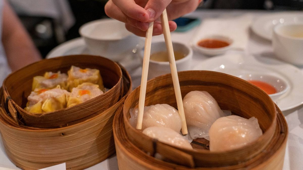 著數優惠｜茶皇殿推出1蚊優惠  平日晚市時段可享 1蚊極品乳豬、燒鵝皇或清遠走地雞｜附優惠詳情