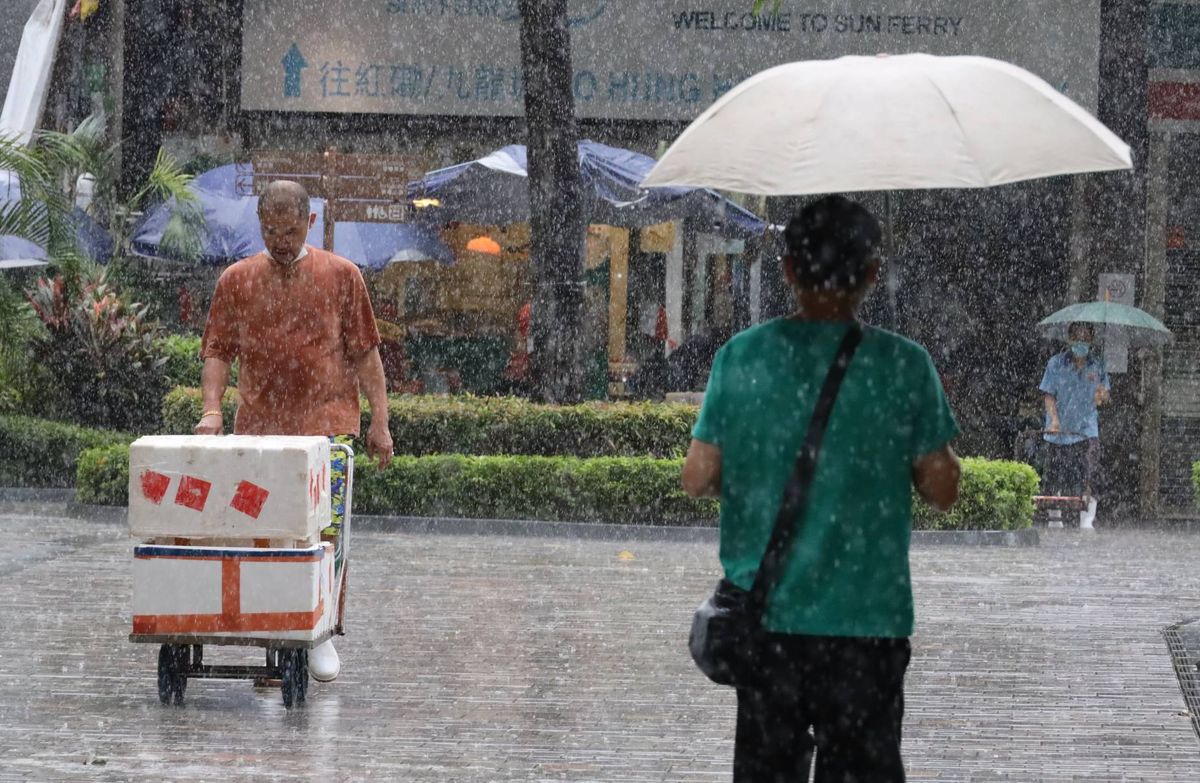 天文台颱風消息｜「尼格」將非常接近珠江口、下午考慮改掛八號風球｜西登東登威力解碼