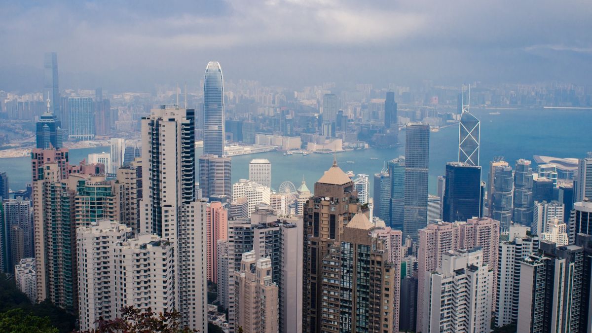 樓市走勢2023｜通關後內地客不一定重來！香港樓市跌勢起碼維持兩年｜老樓周記
