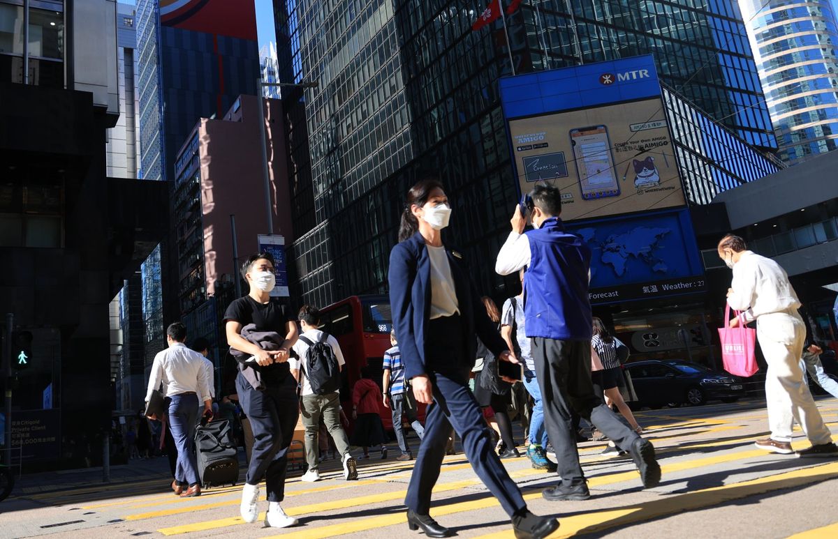 投資入門2023｜恒指重回兩萬水平！7間大行港股預測整合：最牛潛在升幅達20%｜20隻心水股推介：美團、中銀...
