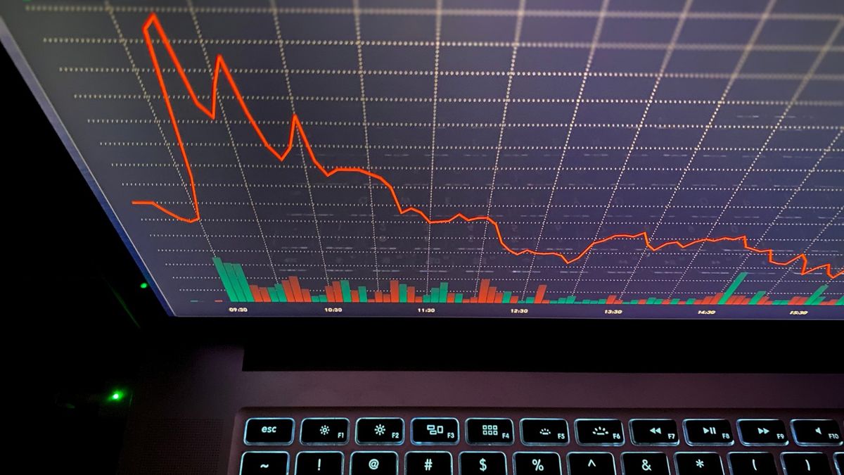 理財個案｜月供股票組合全部虧損20%！7隻股票邊隻留邊隻要沽｜龔成教室