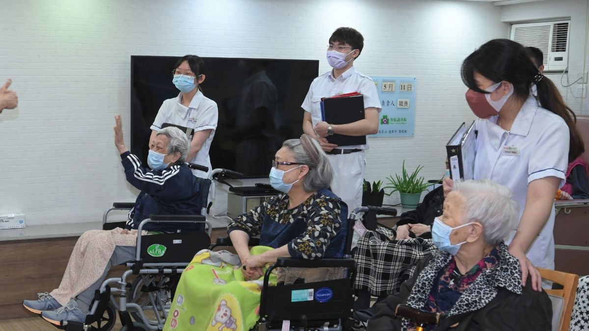 社會福利署聘請院舍服務員頂薪達18.3K！公務員職位有房屋資助！入職條件超簡單