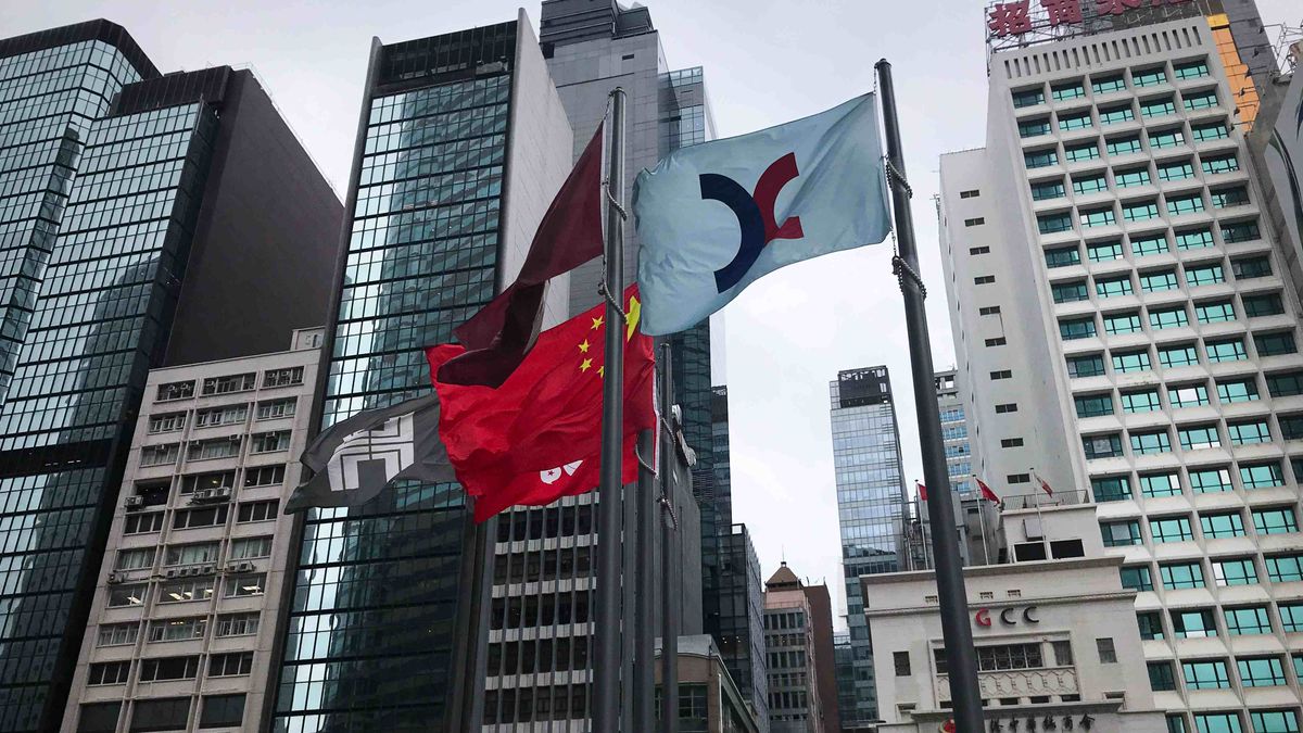 港股分析2023｜恒指現「終極黃金交叉」、一因素未確認牛市重來｜專家薦兩隻藍籌股對號入座
