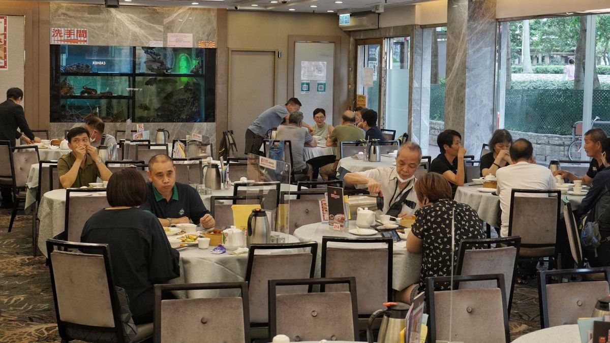 職場攻略｜餐飲業薪酬趨勢：近半餐廳第三季曾加薪、最多加10%｜85%餐廳不裁員