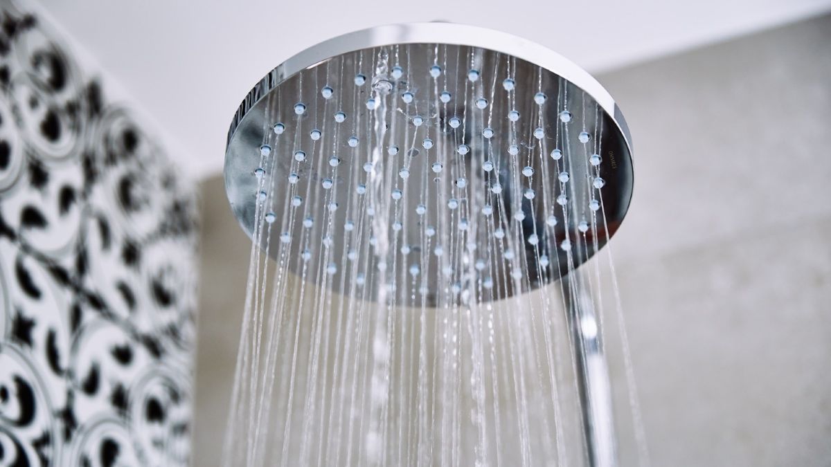 慳水費懶人包｜一級用水效益標籤花灑：年慳5,000元水費、慳錢方法＋家用喉具選購攻略