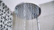 慳水費懶人包｜一級用水效益標籤花灑：年慳5,000元水費、慳錢方法＋家用喉具選購攻略